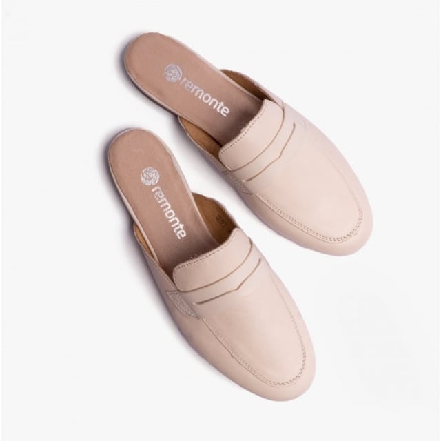 Remonte IRMGARD Ladies Slip-On Mules Beige

 Upper Material: Leather

Lining Material: Textile

Sole Material: TPE

Closure/Fastening: Slip-On

Features: Lightweight,Comfort,Breathable

Toe Shape: Round

Shoe Width: Regular

Item Weight: 1 KG

Heel Height: Flat (Under 2.5cm)

Shoe Shaft Height: Low Top

Sandal Style: Sandals

Gift Boxed: No
Product Code: D0K50-60