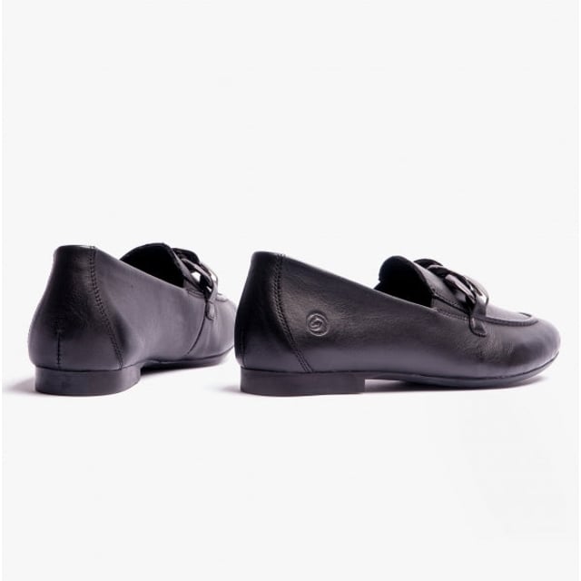 Remonte IRMGARD Ladies Slip-On Loafers Black

 Upper Material: Leather

Lining Material: Textile

Sole Material: TPE

Closure/Fastening: Slip-On

Features: Lightweight,Comfort,Breathable

Toe Shape: Round

Shoe Width: Regular

Item Weight: 1 KG

Heel Height: Flat (Under 2.5cm)

Shoe Shaft Height: Low Top

Shoe Style: Loafer

Gift Boxed: No
Product Code: D0K00-00