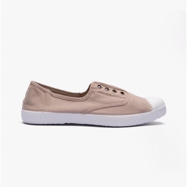 Victoria 1915 INGLESA DREC Womens Canvas Pumps Beige

 Upper Material: Fabric

Lining Material: Cotton

Sole Material: Rubber

Closure/Fastening: Slip-On

Features: Comfort,Breathable

Toe Shape: Round

Shoe Width: Regular

Item Weight: 1 KG

Heel Height: Flat (Under 2.5cm)

Trainer Style: Plimsolls

Gift Boxed: No
Product Code: 106623/BEI