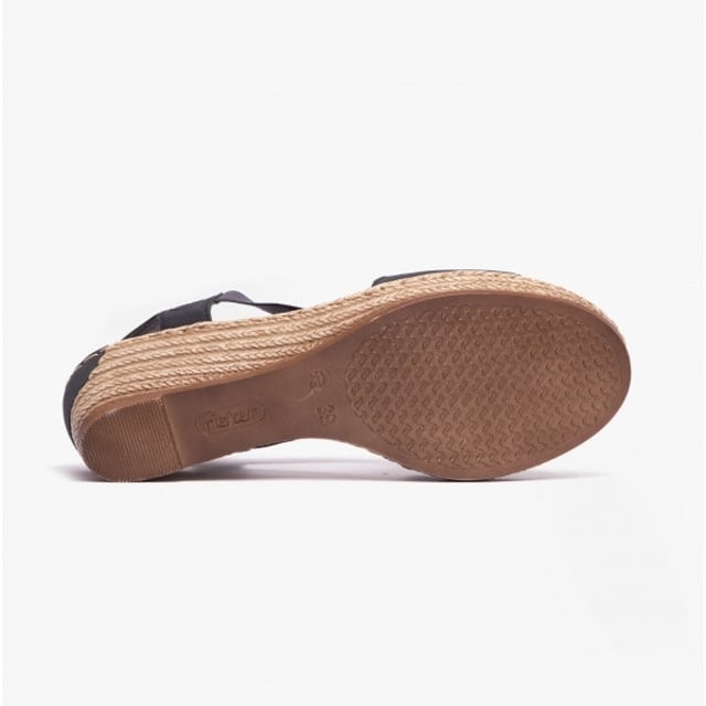 Rieker 624H6-14 Ladies Slingback Wedge Sandals Blue

 Upper Material: Synthetic

Lining Material: Synthetic

Sole Material: RIRICON-sole

Closure/Fastening: Slip-On

Features: Lightweight

Heel Type: Wedge

Toe Shape: Round

Shoe Width: Relaxed

Item Weight: 1 KG

Heel Height: Low (2.5-4.9cm)

Sandal Style: Sandals

Gift Boxed: No
Product Code: 624H6-14