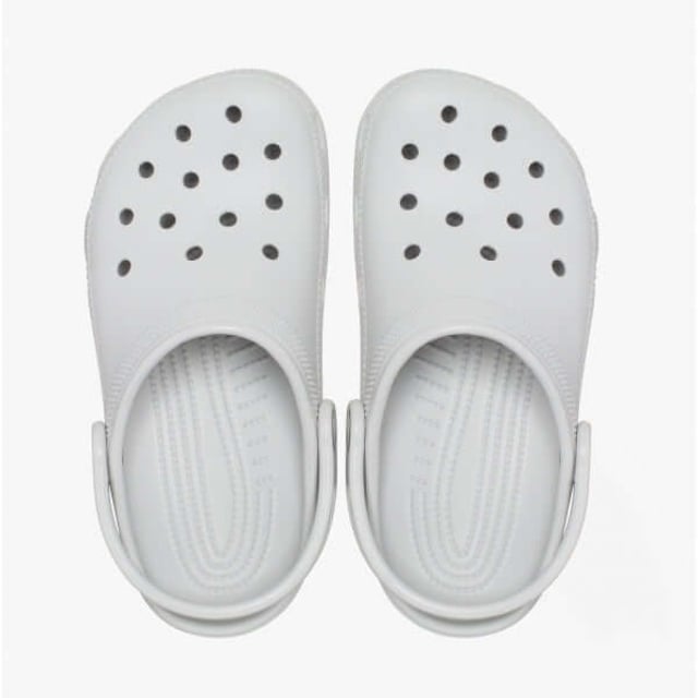 Crocs 206990-1FT TODDLER CLASSIC Kids Clogs Atmosphere

 Upper Material: Croslite

Lining Material: Unlined

Sole Material: Croslite

Closure/Fastening: Slip-On

Features: Lightweight,Water Resistant,Comfort,Breathable

Toe Shape: Round

Shoe Width: Regular

Item Weight: 0.5 KG

Heel Height: Flat (Under 2.5cm)

Sandal Style: Sandals

Gift Boxed: No
Product Code: 206990-1FT