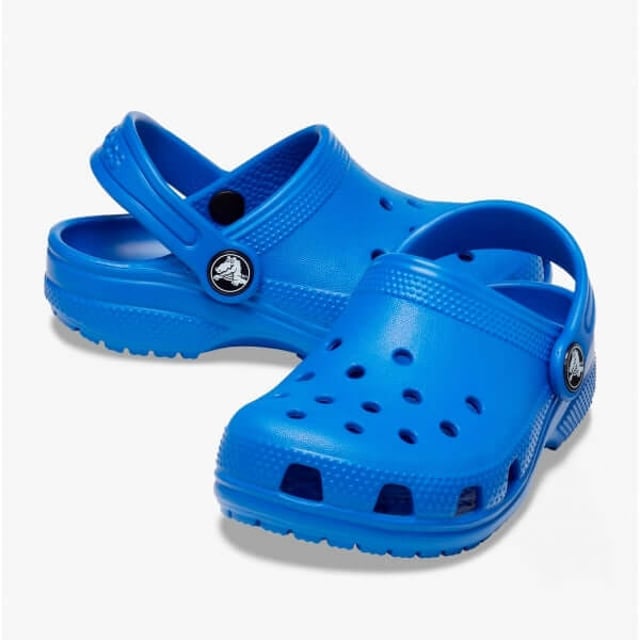 Crocs 206990-4KZ TODDLER CLASSIC Kids Clogs Blue Bolt

 Upper Material: Croslite

Lining Material: Unlined

Sole Material: Croslite

Closure/Fastening: Slip-On

Features: Lightweight,Water Resistant,Comfort,Breathable

Toe Shape: Round

Shoe Width: Regular

Item Weight: 0.5 KG

Heel Height: Flat (Under 2.5cm)

Sandal Style: Sandals

Gift Boxed: No
Product Code: 206990-4KZ