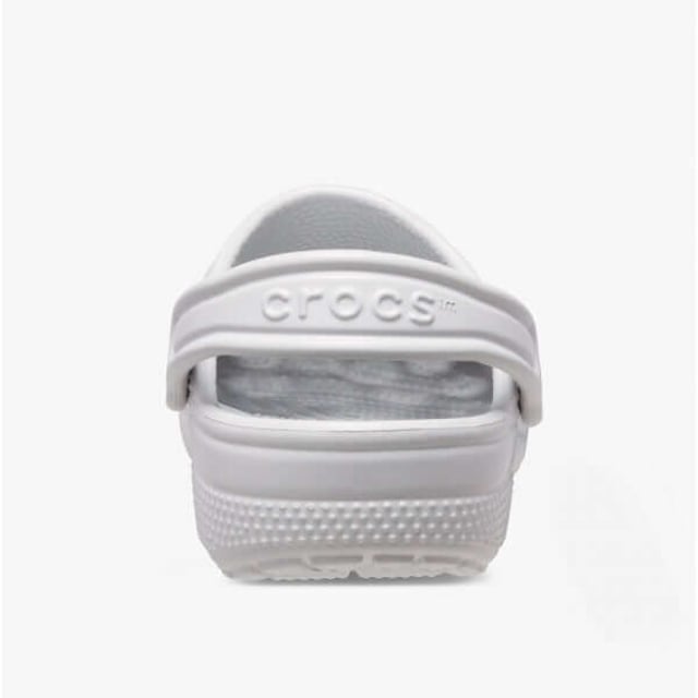 Crocs 206991-1FT KIDS CLASSIC Kinder Clogs Atmosphäre

Obermaterial: Croslite

Futtermaterial: Ungefüttert

Sohlenmaterial: Croslite

Verschluss: Schlupf

Besonderheiten: Leicht, Wasserabweisend, Komfortabel, Atmungsaktiv

Zehenform: Rund

Schuhweite: Normal

Artikelgewicht: 0,5 kg

Absatzhöhe: Flach (Unter 2,5 cm)

Sandalentyp: Sandalen

Geschenkverpackt: Nein
Produktcode: 206991-1FT