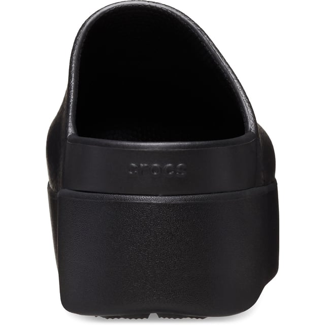 Made to mimic the look of genuine, full-grain leather mules, the Dylan Platform Clog is the newest iteration of our timeless Dylan Clog and provides a modern alternative to our Classic Clog collection.