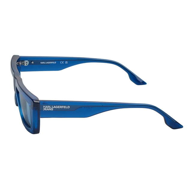 Gafas de sol unisex Karl Lagerfeld.

Forma y diseño:
- Estas gafas de sol Karl Lagerfeld tienen una silueta rectangular con diseño anguloso y bordes definidos.
- La silueta rectangular le da a las gafas de sol un aspecto moderno y vanguardista.

Material de la montura:
- La montura de estas gafas está fabricada en ABS, un material plástico inyectado.
- Esto hace que las gafas sean resistentes y cómodas de llevar.

Patillas:
- Las patillas también están hechas de ABS, a juego con el material de la montura.

Detalles de la marca:
- Grabado de la marca Karl Lagerfeld en las patillas.
- Incluye estuche original.

Lentes:
- Los lentes son de alta calidad.
- 100% protección UVB 400.
- Cristales antirreflejo.

El color de las lentes de las gafas de sol puede variar ligeramente con respecto a las imágenes debido a efectos de iluminación o ajustes en el acabado del material, ¡pero siempre conservarán su estilo y calidad!
 Medidas: Ancho lente: 56 mm. Puente: 15 mm. Patillas: 145 mm.
 Composición: ABS inyectado
 Cuidados:
Limpiar las gafas con agua y jabón (neutro).
No usar paños sucios o abrasivos que puedan alterar las características de los filtros.
Utilizar únicamente accesorios y repuestos originales.