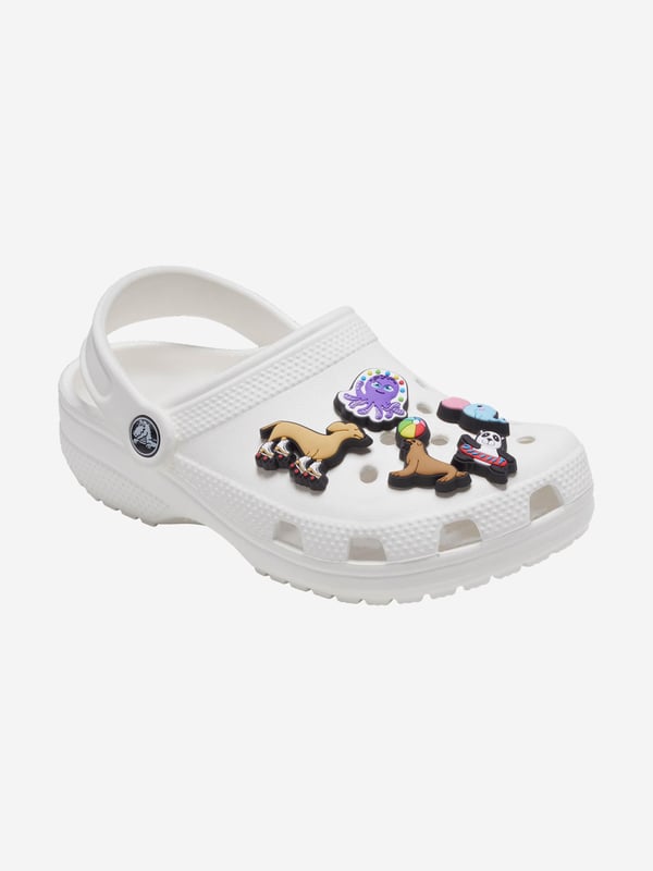 Crocs are in a league of their own with their advanced ergonomic design embodying √ºber lightweight technology and a massaging foot bed. These boys classic K  T clogs are a reconceptualised prototype with an innovative twist. Crafted with reptilian effect spikes on a sturdy croslite material. They are a water-friendly and buoyant design to adore. 

NOTE: Sold Separately to Shoe

‚Heel Strap Offers a Secure Fit
‚Odour-Resistant, Easy to Clean, and Quick to Dry
‚Lightweight, Non-Marking Soles
‚Ventilation Ports