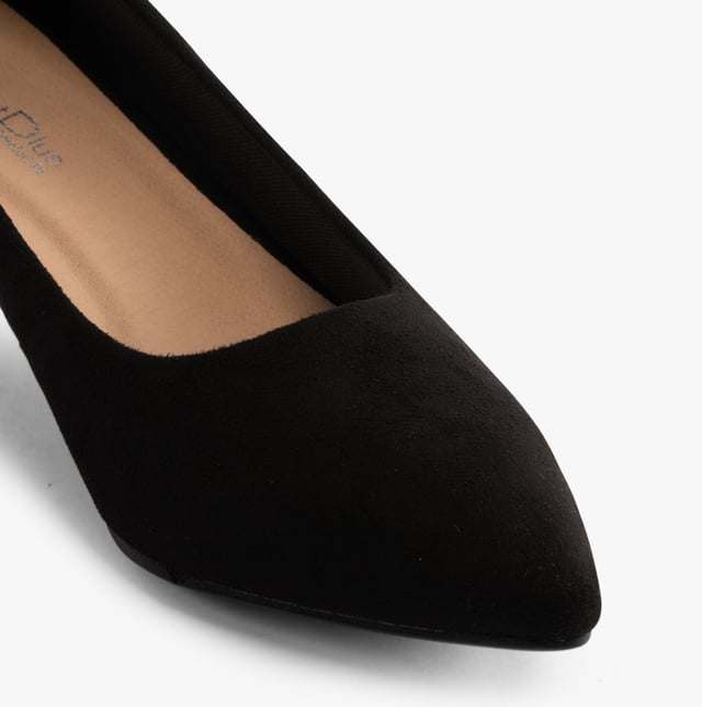 Comfort Plus TEXAS Womens Shoes Black - Faux Suede

 Upper Material: Synthetic

Lining Material: Textile

Sole Material: Synthetic

Closure/Fastening: Slip-On

Features: Comfort,Breathable

Heel Type: Kitten

Toe Shape: Point

Shoe Width: Regular

Item Weight: 0.32 KG

Heel Height: Medium (5-7.4cm)

Shoe Style: Court

Gift Boxed: No
Product Code: B1935MCF