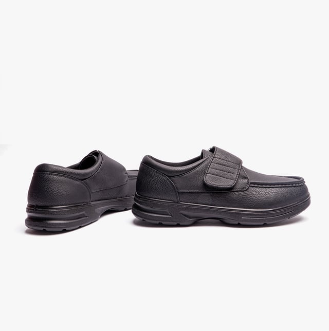 Dr Keller TONY Mens Touch Fasten Shoes Black

 Upper Material: Synthetic

Lining Material: Textile

Sole Material: Synthetic

Closure/Fastening: Touch Fasten

Features: Comfort,Breathable,Lightweight

Toe Shape: Round

Shoe Width: Wide

Item Weight: 0.65 KG

Heel Height: Flat (Under 2.5cm)

Shoe Shaft Height: Low Top

Shoe Style: Casual

Gift Boxed: No
Product Code: A8668