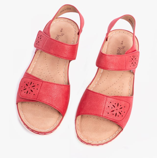 Dr Keller MARIE Womens Sandals Red Metalic

 Upper Material: Synthetic

Lining Material: Synthetic

Sole Material: Rubber

Closure/Fastening: Touch Fasten

Features: Comfort,Breathable

Shoe Width: Regular

Item Weight: 1 KG

Heel Height: Low (2.5-4.9cm)

Sandal Style: Open Toe

Gift Boxed: No
Product Code: B1725-RED
