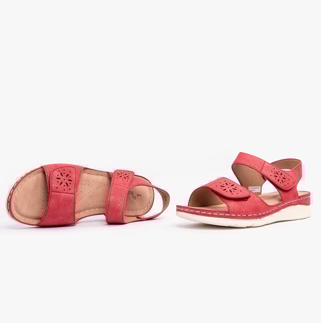 Dr Keller MARIE Womens Sandals Red Metalic

 Upper Material: Synthetic

Lining Material: Synthetic

Sole Material: Rubber

Closure/Fastening: Touch Fasten

Features: Comfort,Breathable

Shoe Width: Regular

Item Weight: 1 KG

Heel Height: Low (2.5-4.9cm)

Sandal Style: Open Toe

Gift Boxed: No
Product Code: B1725-RED