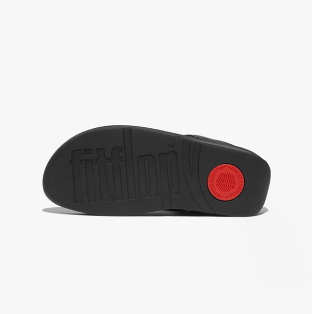 Women's Fit Flop Lulu Bejewelled Trim Toe-Post Sandals in Black It has a soft leather upper and the renowned Fitflop microwobbleboard sole unit with built in arch contour support. This Lulu womens Leather sandal with toe post makes a great everyday flip flopThe leather uppers are super soft and have a breathable microfibre lining which also helps to wick moisture away from the foot whilst the footbed gives good support and comfort for all day wear. The Lulu Leather toe post sandal is a must have comfortable womens lth flip flop for this summer