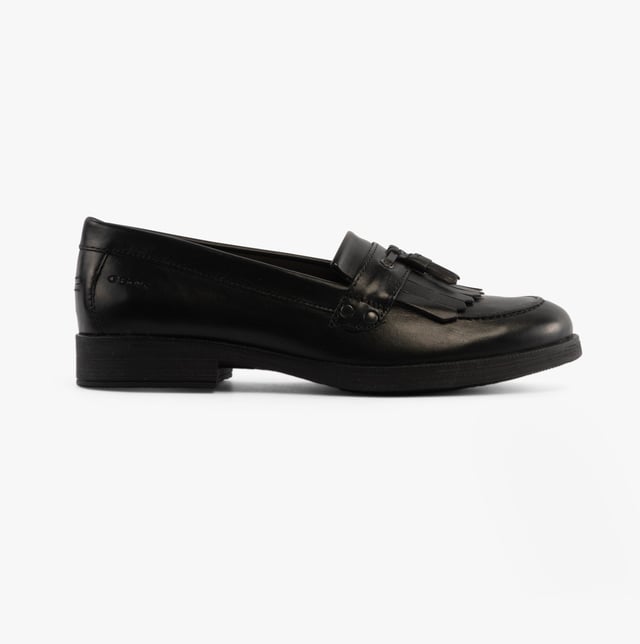 GEOX JR AGATA Girls Moccasin Tassel School Shoes Black

 Upper Material: Leather

Lining Material: Leather

Sole Material: Rubber

Closure/Fastening: Slip-On

Features: Breathable,Lightweight,Water Repellent

Toe Shape: Round

Shoe Width: Regular

Item Weight: 0.52 KG

Heel Height: Flat (Under 2.5cm)

Shoe Shaft Height: Low Top

Shoe Style: School

Gift Boxed: No
Product Code: J4449A-00043-C9999