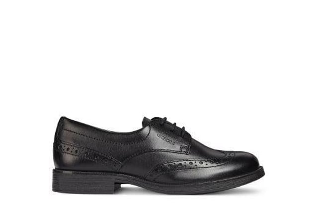 GEOX AGATA Girls Shoes Smooth Black

 Upper Material: Leather

Lining Material: Textile/Synthetic

Sole Material: Synthetic

Closure/Fastening: Lace-Up

Features: Comfort,Breathable

Toe Shape: Round

Shoe Width: Regular

Item Weight: 0.905 KG

Heel Height: Low (2.5-4.9cm)

Shoe Style: School
Product Code: J8449D-00043-C9999
