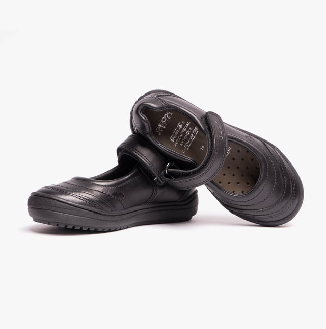 GEOX HADRIEL I Girls Leather Touch Fasten School Shoes Black

 Upper Material: Leather

Lining Material: Fabric

Sole Material: Synthetic

Closure/Fastening: Touch Fasten

Features: Comfort,Breathable,Adjustable Strap

Toe Shape: Round

Shoe Width: Regular

Item Weight: 1 KG

Heel Height: Flat (Under 2.5cm)

Shoe Shaft Height: Low Top

Shoe Style: Mary Jane

Gift Boxed: No
Product Code: J947VI-00043-C9999