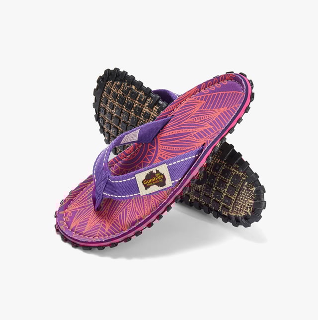 Gumbies ISLANDER Ladies Recycled Flip-Flops Purple Sunflower

 Upper Material: Textile

Lining Material: Unlined

Sole Material: Rubber

Closure/Fastening: Slip-On

Features: Lightweight,Comfort,Breathable

Toe Shape: Round

Shoe Width: Regular

Item Weight: 0.5 KG

Heel Height: Flat (Under 2.5cm)

Sandal Style: Sandals

Gift Boxed: No
Product Code: FFISL102