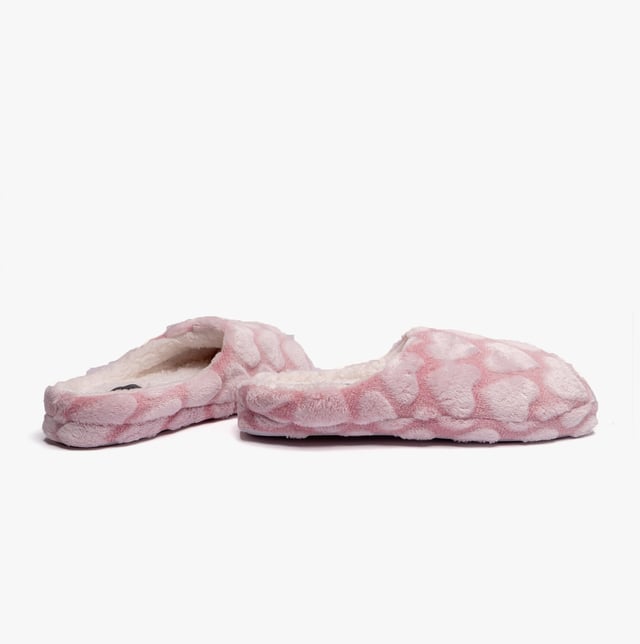 Jo &amp; Joe Jo &amp; Joe LOVEHEART Womens Slippers Pink

 Upper Material: Textile/Fabric

Lining Material: Textile

Sole Material: Textile

Closure/Fastening: Slip-On

Features: Warm Lining

Shoe Width: Regular

Item Weight: 1 KG

Heel Height: Flat (Under 2.5cm)

Slipper Style: Mule
Product Code: LOVEHEART/PINK