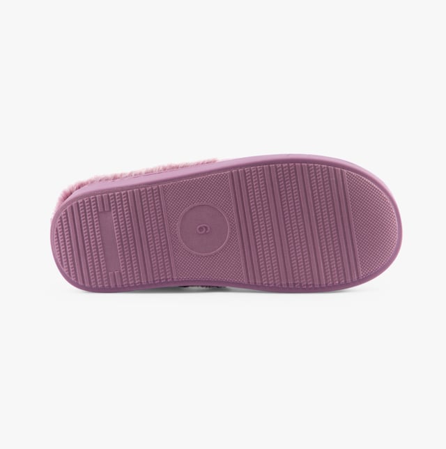 Jo &amp; Joe Jo &amp; Joe TRIXIE Womens Slippers Lilac

 Upper Material: Textile

Lining Material: Faux Fur

Sole Material: Rubber

Closure/Fastening: Slip-On

Features: Comfort,Warm Lining

Toe Shape: Round

Shoe Width: Regular

Item Weight: 0.4 KG

Heel Height: Flat (Under 2.5cm)

Slipper Style: Mule

Gift Boxed: No
Product Code: TRIXIE/LILAC