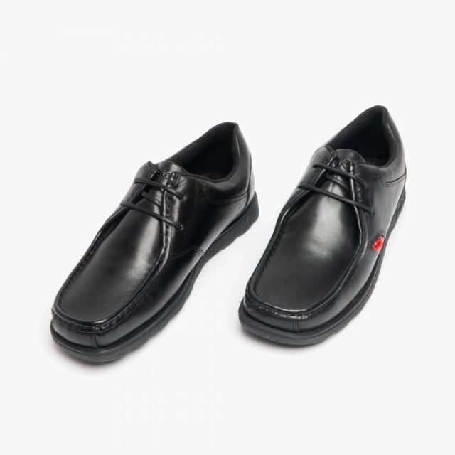 Kickers FRAGMA LACE 2 Eyelet Boys School Shoes Black

 Upper Material: Leather

Lining Material: Textile

Sole Material: Rubber

Closure/Fastening: Lace-Up

Features: Comfort,Breathable

Toe Shape: Square

Shoe Width: Regular

Item Weight: 0.5 KG

Heel Height: Flat (Under 2.5cm)

Shoe Style: School

Gift Boxed: No
Product Code: 114225