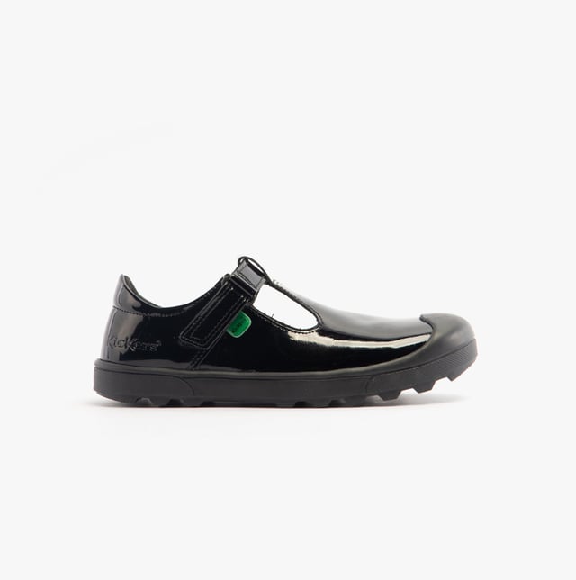 Kickers PLUNK MJ Junior Girls Shoes Black

 Upper Material: Leather

Lining Material: Textile

Sole Material: Rubber

Closure/Fastening: Touch Fasten

Features: Comfort

Toe Shape: Round

Shoe Width: Regular

Item Weight: 0.6 KG

Heel Height: Flat (Under 2.5cm)

Shoe Style: School

Gift Boxed: No
Product Code: 116227