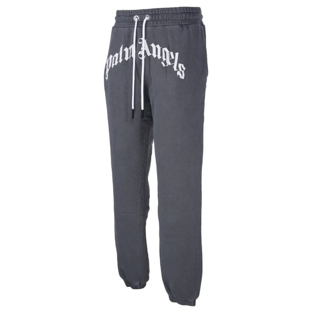Verhoog je stijl met de Palm Angels Washed Black Jogg. Deze comfortabele joggingbroek van Palm Angels biedt een strakke en veelzijdige look, perfect voor elke gelegenheid. Of je nu naar de sportschool gaat of boodschappen doet, deze broek biedt zowel stijl als functionaliteit. Upgrade je garderobe vandaag nog!, 100% katoenen broek, effen joggingbroek, streetwearmode, gewassen zwarte joggingbroek, elastische tailleband en manchetten, met trekkoord, grijze joggingbroek met merklogo, merklogo op de voorkant, gemaakt in Italië, gewassen zwarte joggingbroek