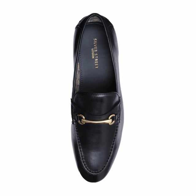 Silver Street London RICHMOND Mens Loafers Black

 Upper Material: Leather

Lining Material: Textile

Sole Material: Rubber

Closure/Fastening: Slip-On

Features: Comfort

Toe Shape: Chisel/Almond

Shoe Width: Regular

Item Weight: 1.2 KG

Heel Height: Low (2.5-4.9cm)

Shoe Style: Loafer

Gift Boxed: No
Product Code: Q131BK