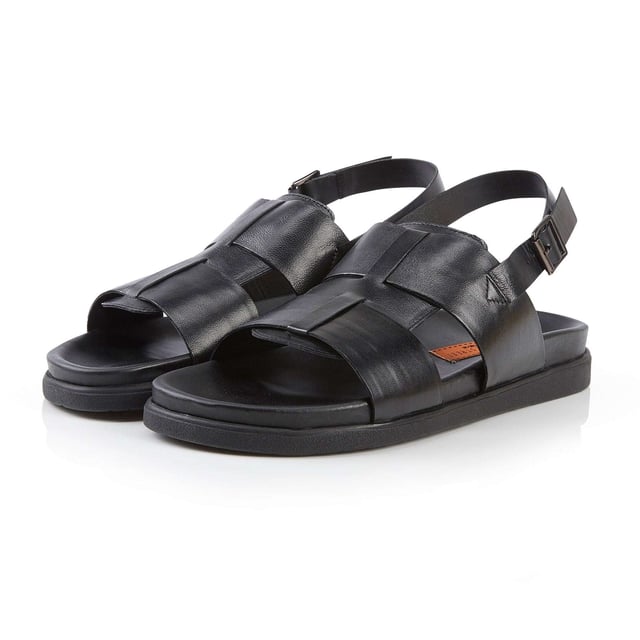 Silver Street London TUCSON Mens Sandals Black

 Upper Material: Leather

Lining Material: Textile

Sole Material: Rubber

Closure/Fastening: Buckle

Features: Comfort,Lightweight

Shoe Width: Regular

Item Weight: 1.2 KG

Heel Height: Flat (Under 2.5cm)

Sandal Style: Open Toe

Gift Boxed: No
Product Code: Q224BK