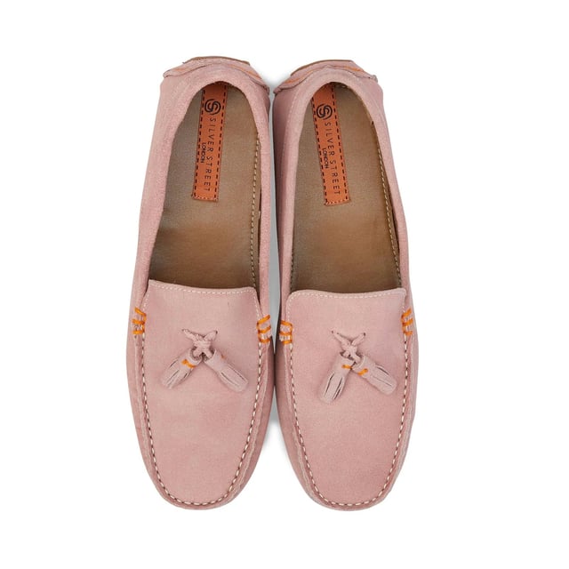 Silver Street London JACKSON Mens Loafers Pink

 Upper Material: Suede

Lining Material: Textile

Sole Material: Rubber

Closure/Fastening: Slip-On

Features: Comfort

Toe Shape: Round

Shoe Width: Regular

Item Weight: 1.2 KG

Heel Height: Flat (Under 2.5cm)

Shoe Shaft Height: Low Top

Shoe Style: Loafer

Gift Boxed: No
Product Code: Q300PK