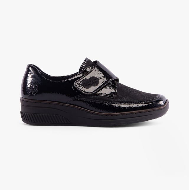Rieker 487C0-00 Womens Shoes Black

 Upper Material: Faux Leather

Lining Material: Textile

Sole Material: Rubber

Closure/Fastening: Touch Fasten

Features: Comfort

Heel Type: Wedge

Toe Shape: Round

Shoe Width: Regular

Item Weight: 0.563 KG

Heel Height: Low (2.5-4.9cm)

Shoe Style: Casual

Gift Boxed: No
Product Code: 487C0-00