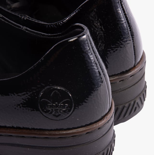 Rieker 487C0-00 Womens Shoes Black

 Upper Material: Faux Leather

Lining Material: Textile

Sole Material: Rubber

Closure/Fastening: Touch Fasten

Features: Comfort

Heel Type: Wedge

Toe Shape: Round

Shoe Width: Regular

Item Weight: 0.563 KG

Heel Height: Low (2.5-4.9cm)

Shoe Style: Casual

Gift Boxed: No
Product Code: 487C0-00