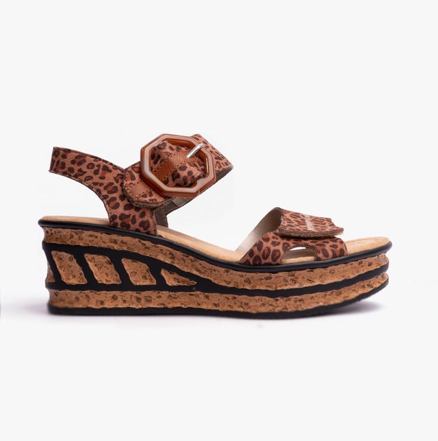 Rieker 68176-90 Womens Sandals Brown

 Upper Material: Textile

Lining Material: Textile/Synthetic

Sole Material: Synthetic

Closure/Fastening: Buckle,Slip-On

Features: Comfort,Breathable

Shoe Width: Regular

Item Weight: 1 KG

Heel Height: Medium (5-7.4cm)

Sandal Style: Sandals

Gift Boxed: No
Product Code: 68176-90