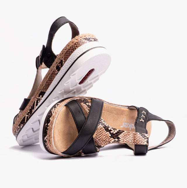 Rieker V7919-00 Womens Sandals Black

 Upper Material: Leather

Lining Material: Textile/Synthetic

Sole Material: Synthetic

Closure/Fastening: Slip-On,Touch Fasten

Features: Comfort,Breathable

Shoe Width: Regular

Item Weight: 1 KG

Heel Height: Low (2.5-4.9cm)

Sandal Style: Sandals

Gift Boxed: No
Product Code: V7919-00