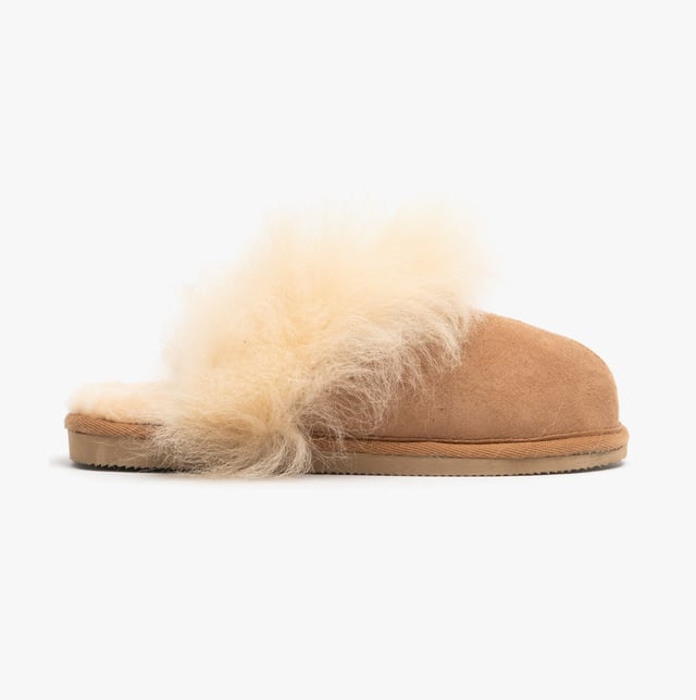 Shepherd Shepherd EVELINA Womens Sheepskin Mules Chestnut

 Upper Material: Sheepskin

Lining Material: Sheepskin

Sole Material: EVA

Closure/Fastening: Slip-On

Features: Warm Lining

Toe Shape: Round

Shoe Width: Regular

Item Weight: 0.54 KG

Heel Height: Flat (Under 2.5cm)

Slipper Style: Mule

Gift Boxed: No
Product Code: 1929056
