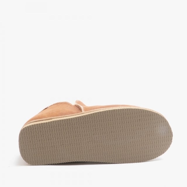 Shepherd Shepherd ANNIE Womens Sheepskin Slipper Boots Cognac

 Upper Material: Sheepskin

Lining Material: Sheepskin

Sole Material: EVA

Closure/Fastening: Pull-On

Features: Warm Lining

Toe Shape: Round

Shoe Width: Regular

Item Weight: 0.8 KG

Heel Height: Flat (Under 2.5cm)

Shoe Shaft Height: Ankle

Slipper Style: Slipper Boot

Gift Boxed: No
Product Code: 4922052
