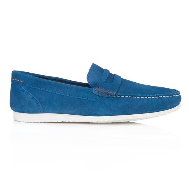 Silver Street London STANHOPE Mens Loafers Blue

 Upper Material: Suede

Lining Material: Textile

Sole Material: Rubber

Closure/Fastening: Slip-On

Features: Comfort

Toe Shape: Round

Shoe Width: Regular

Item Weight: 1.2 KG

Heel Height: Flat (Under 2.5cm)

Shoe Shaft Height: Low Top

Shoe Style: Loafer

Gift Boxed: No
Product Code: M701BR