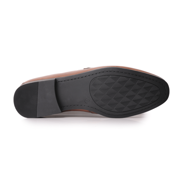 Silver Street London RICHMOND Mens Loafers Tan

 Upper Material: Leather

Lining Material: Textile

Sole Material: Rubber

Closure/Fastening: Slip-On

Features: Comfort

Toe Shape: Chisel/Almond

Shoe Width: Regular

Item Weight: 1.2 KG

Heel Height: Low (2.5-4.9cm)

Shoe Style: Loafer

Gift Boxed: No
Product Code: Q238TN