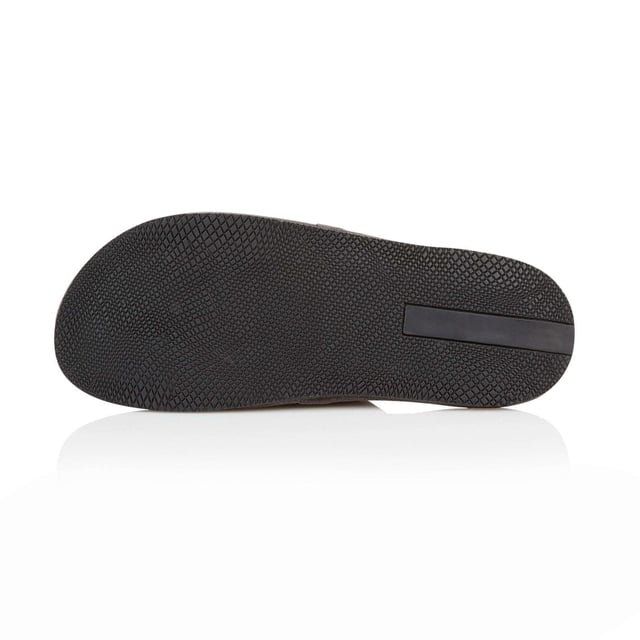 Silver Street London Silver Street London SMITHFIELD Mens Slippers Grey

 Upper Material: Suede

Sole Material: Rubber

Closure/Fastening: Slip-On

Features: Comfort,Warm Lining

Toe Shape: Round

Shoe Width: Regular

Item Weight: 0.7 KG

Heel Height: Flat (Under 2.5cm)

Slipper Style: Mule

Gift Boxed: No
Product Code: Q275GR