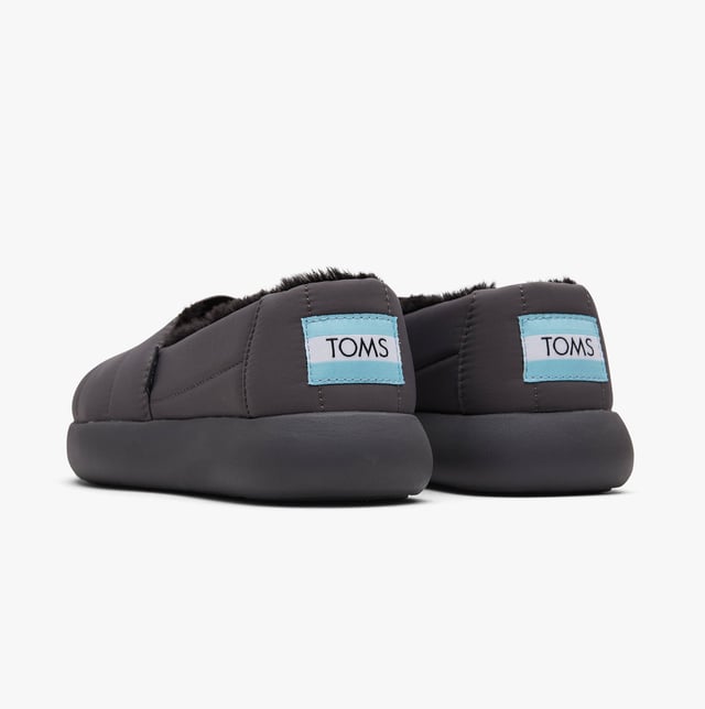 TOMS ALPARGATA MALLOW Womens Trainers Dark Grey

 Upper Material: Polyester

Lining Material: Faux Fur

Sole Material: Synthetic

Closure/Fastening: Slip-On

Features: Comfort,Vegan

Toe Shape: Round

Shoe Width: Relaxed

Item Weight: 1 KG

Heel Height: Flat (Under 2.5cm)

Shoe Shaft Height: Low Top

Gift Boxed: No
Product Code: 10018971