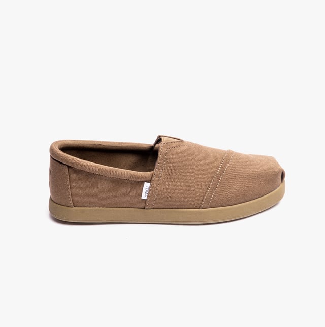 TOMS ALP FWD Mens Cotton Espadrille Olive

 Upper Material: Cotton

Lining Material: Cotton

Sole Material: Rubber

Closure/Fastening: Slip-On

Features: Lightweight,Comfort,Breathable

Toe Shape: Round

Shoe Width: Regular

Item Weight: 0.6 KG

Heel Height: Flat (Under 2.5cm)

Shoe Shaft Height: Low Top

Trainer Style: Plimsolls

Gift Boxed: No
Product Code: 10019855