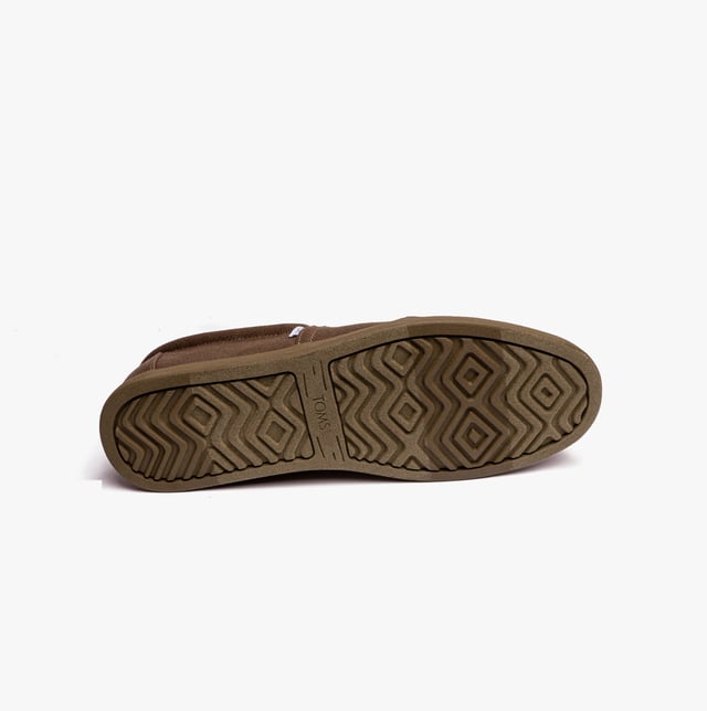 TOMS ALP FWD Mens Cotton Espadrille Olive

 Upper Material: Cotton

Lining Material: Cotton

Sole Material: Rubber

Closure/Fastening: Slip-On

Features: Lightweight,Comfort,Breathable

Toe Shape: Round

Shoe Width: Regular

Item Weight: 0.6 KG

Heel Height: Flat (Under 2.5cm)

Shoe Shaft Height: Low Top

Trainer Style: Plimsolls

Gift Boxed: No
Product Code: 10019855