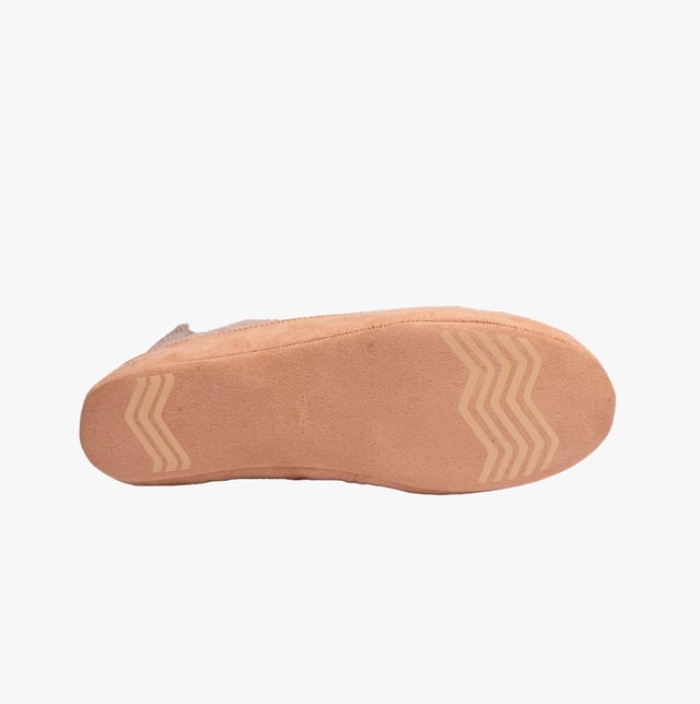 TOMS TOMS LOLA Womens Slippers Oatmeal

 Upper Material: Textile

Sole Material: Polyester

Closure/Fastening: Pull-On

Features: Vegan,Warm Lining

Toe Shape: Round

Shoe Width: Relaxed

Item Weight: 0.5 KG

Heel Height: Flat (Under 2.5cm)

Slipper Style: Slipper Boot
Product Code: 10020153