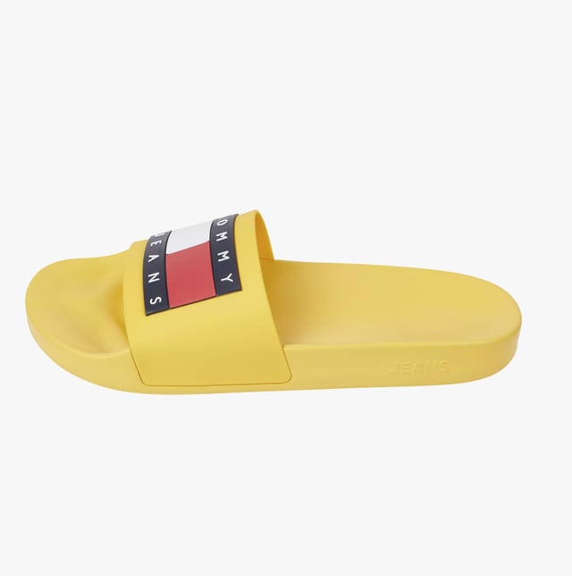 Tommy Hilfiger TJ POOL SLIDES Mens Slides Warm Yellow

 Upper Material: TPR

Lining Material: Rubber

Sole Material: EVA

Closure/Fastening: Slip-On

Features: Comfort,Breathable

Shoe Width: Regular

Item Weight: 1 KG

Heel Height: Flat (Under 2.5cm)

Sandal Style: Sandals

Gift Boxed: No
Product Code: EM0EM01191ZFM