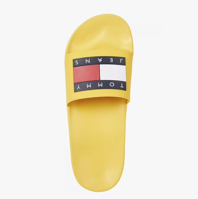 Tommy Hilfiger TJ POOL SLIDES Mens Slides Warm Yellow

 Upper Material: TPR

Lining Material: Rubber

Sole Material: EVA

Closure/Fastening: Slip-On

Features: Comfort,Breathable

Shoe Width: Regular

Item Weight: 1 KG

Heel Height: Flat (Under 2.5cm)

Sandal Style: Sandals

Gift Boxed: No
Product Code: EM0EM01191ZFM