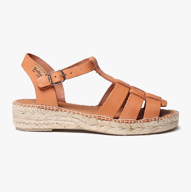 Toni Pons EMMA Womens Espadrille Tan

 Upper Material: Leather

Lining Material: Leather

Sole Material: Synthetic

Closure/Fastening: Buckle

Features: Comfort,Breathable

Heel Type: Wedge

Shoe Width: Regular

Item Weight: 1 KG

Heel Height: Low (2.5-4.9cm)

Sandal Style: Sandals

Gift Boxed: No
Product Code: EMMA-TAN