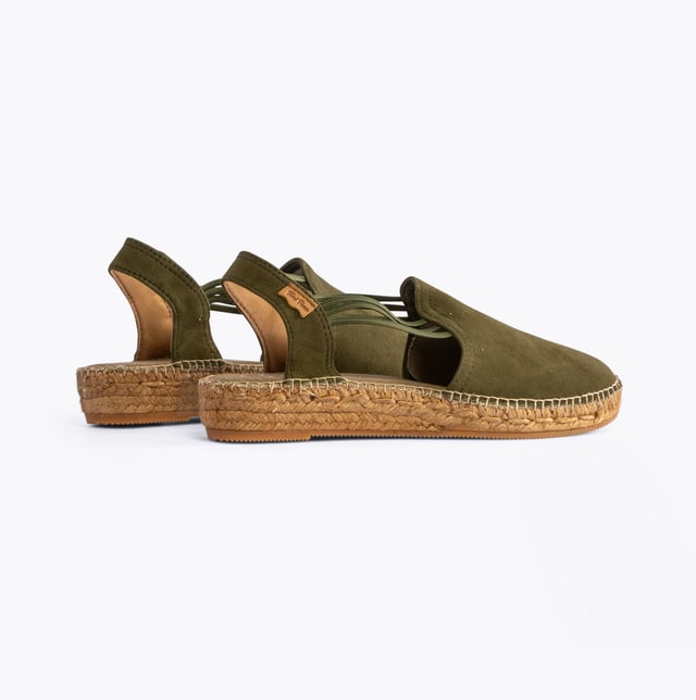 Toni Pons NURIA Ladies Suede Espadrilles Khaki

 Upper Material: Suede

Lining Material: Textile

Sole Material: Rubber

Closure/Fastening: Slip-On

Features: Lightweight,Comfort,Breathable

Toe Shape: Round

Shoe Width: Regular

Item Weight: 0.5 KG

Heel Height: Low (2.5-4.9cm)

Sandal Style: Sandals

Gift Boxed: No
Product Code: NURIA-KHAKI