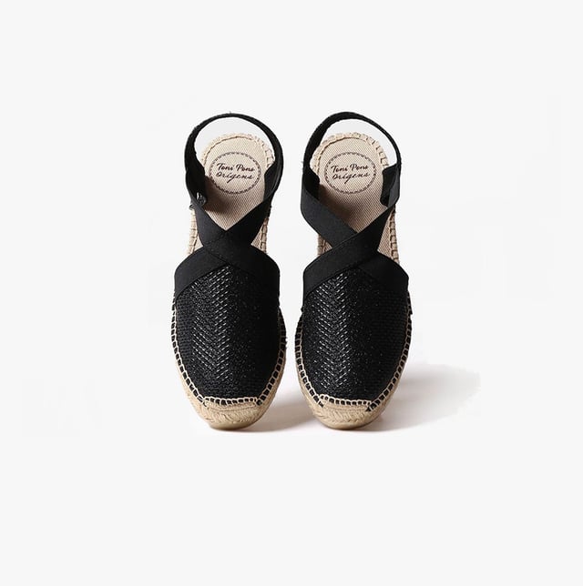 Toni Pons TRITON Womens Espadrille Sandals Black

 Upper Material: Cotton/Fabric

Lining Material: Fabric

Sole Material: Rubber

Closure/Fastening: Slip-On

Features: Comfort,Vegan,Breathable

Heel Type: Wedge

Toe Shape: Round

Shoe Width: Regular

Item Weight: 1 KG

Heel Height: Low (2.5-4.9cm)

Sandal Style: Sandals

Gift Boxed: No
Product Code: TRITON-BLACK