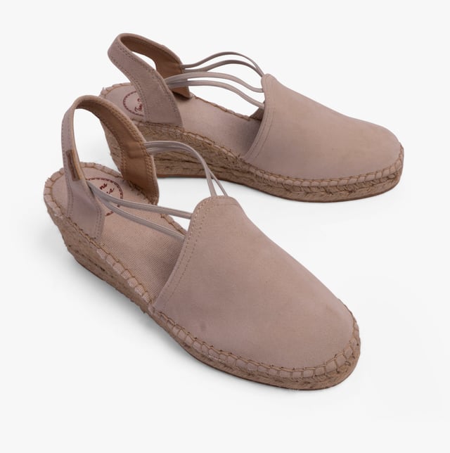 Toni Pons TREMP Womens Espadrille Sandals Stone

 Upper Material: Cotton/Fabric

Lining Material: Fabric

Sole Material: Rubber

Closure/Fastening: Slip-On

Features: Comfort,Breathable

Heel Type: Wedge

Toe Shape: Round

Shoe Width: Regular

Item Weight: 1 KG

Heel Height: Medium (5-7.4cm)

Sandal Style: Sandals

Gift Boxed: No
Product Code: TREMP-STONE