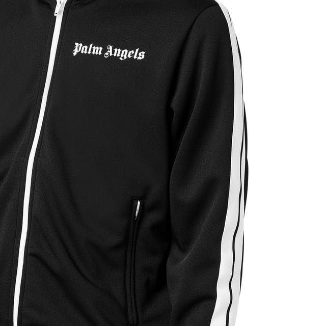 Presentamos el artículo Pam Angels, una incorporación imprescindible a tu guardarropa. Con su atrevido logo en la parte delantera, esta prenda es a la vez elegante y cómoda. No te lo pierdas, ¡consigue el tuyo ahora!, Corte estándar, Se adapta a la talla real, Hecho en Italia, Estampado del logo gótico de Palm Angels, 2 bolsillos delanteros, Con capucha, 100% poliéster, Chaqueta negra