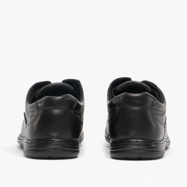 Mirak ADAM Boys Leather School Shoes Black

 Upper Material: Leather

Closure/Fastening: Lace-Up

Features: Comfort

Toe Shape: Round

Shoe Width: Regular

Item Weight: 0.674 KG

Heel Height: Flat (Under 2.5cm)

Shoe Style: School

Gift Boxed: No
Product Code: 25883-43179