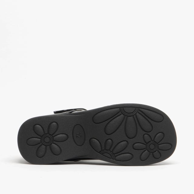 Give your youngster premium comfort and secure closure with these Boulevard Sophie shoes. Pair up with any dress wear to give your little ones outfit a boost in style.
- Synthetic upper
- Touch fasten 
- Padded footbed
- Durable outsole
