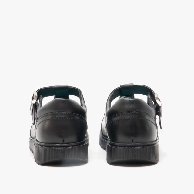 Hush Puppies KERRY Girls School Shoes Black

 Upper Material: Leather

Lining Material: Textile

Sole Material: TPR

Closure/Fastening: Buckle

Features: Comfort,Breathable

Toe Shape: Round

Shoe Width: Regular

Item Weight: 0.945 KG

Heel Height: Low (2.5-4.9cm)

Shoe Style: School

Gift Boxed: No
Product Code: 30818-52643